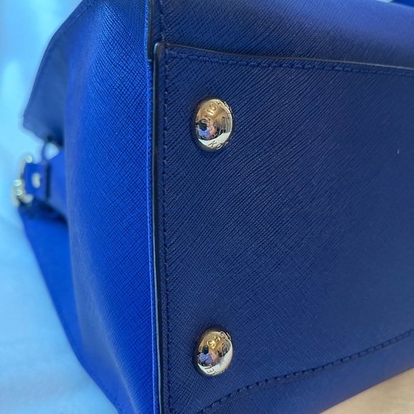 Michael Kors blue Hamilton style bag, EUC - Picture 10 of 15